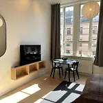 Perfect Couples Retreat In Urban Area Apartmán