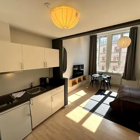 Perfect Couples Retreat In Urban Area