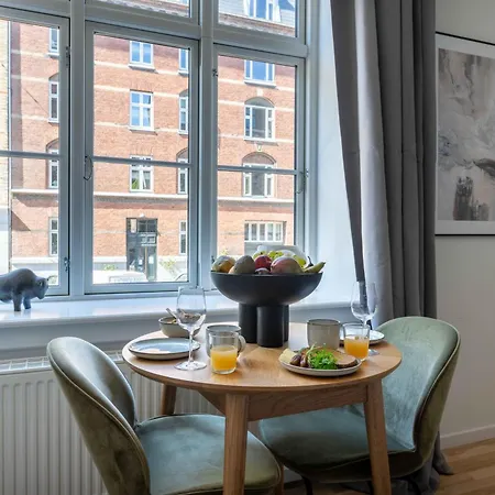 Perfect Couples Retreat In Urban Area Apartment Copenhagen